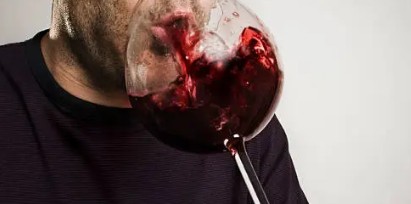 Man skal ikke spytte ud